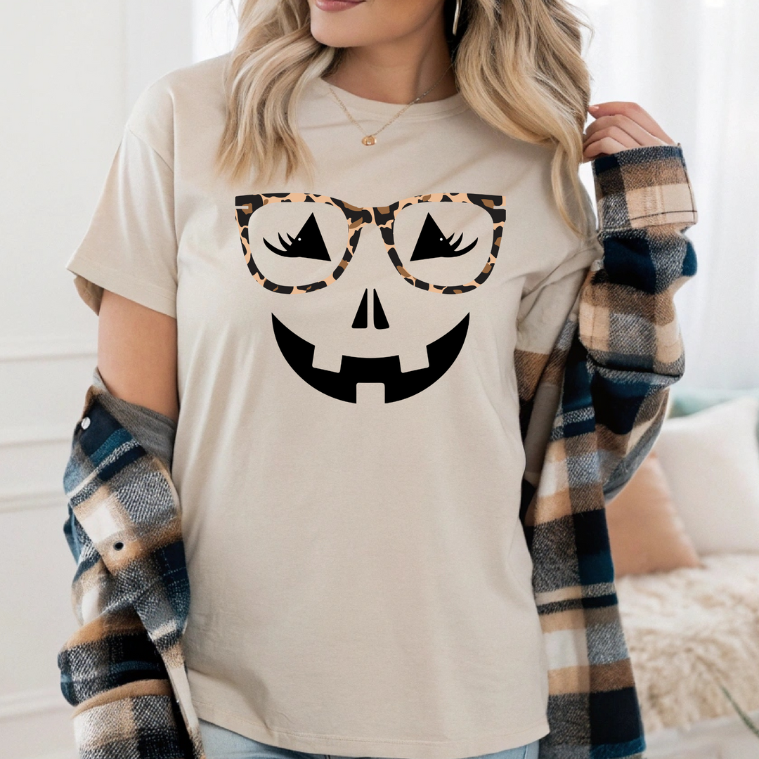 Jack-O'-Lantern face w/ cute glasses