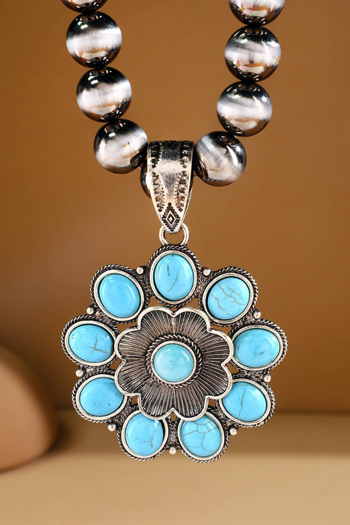 Western Turquoise Flower Metallic Pearl Necklace