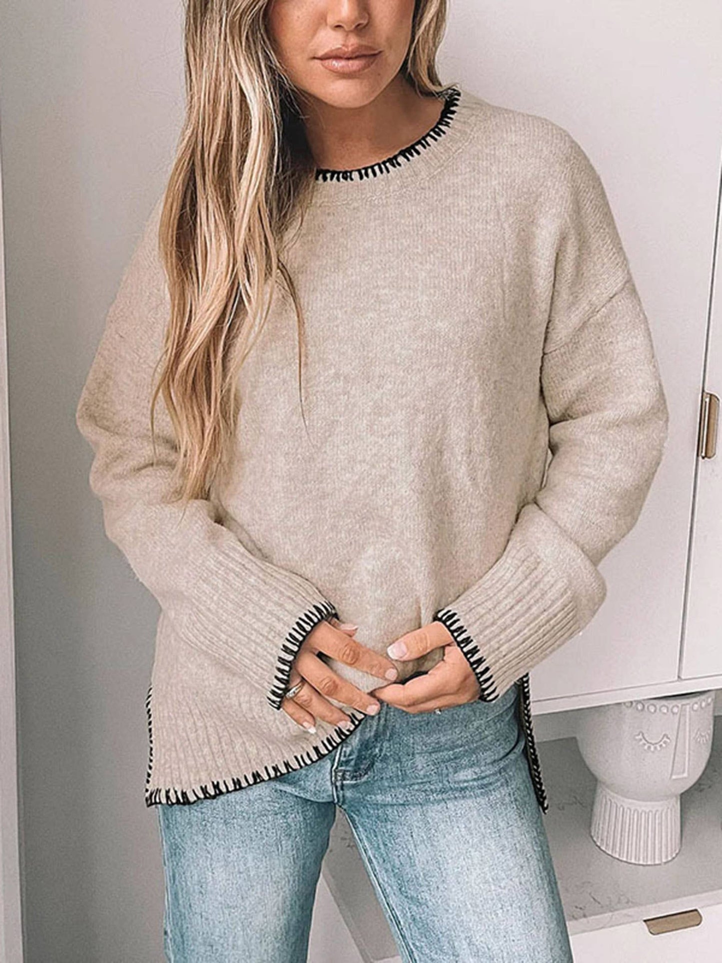 Pullover Trimmed Round Neck Sweater