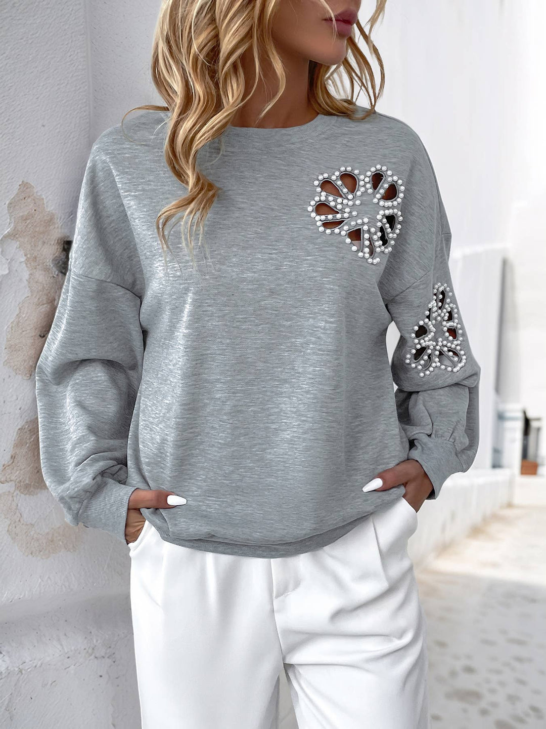 Cut-Out Floral Crewneck Loose Sweatshirt