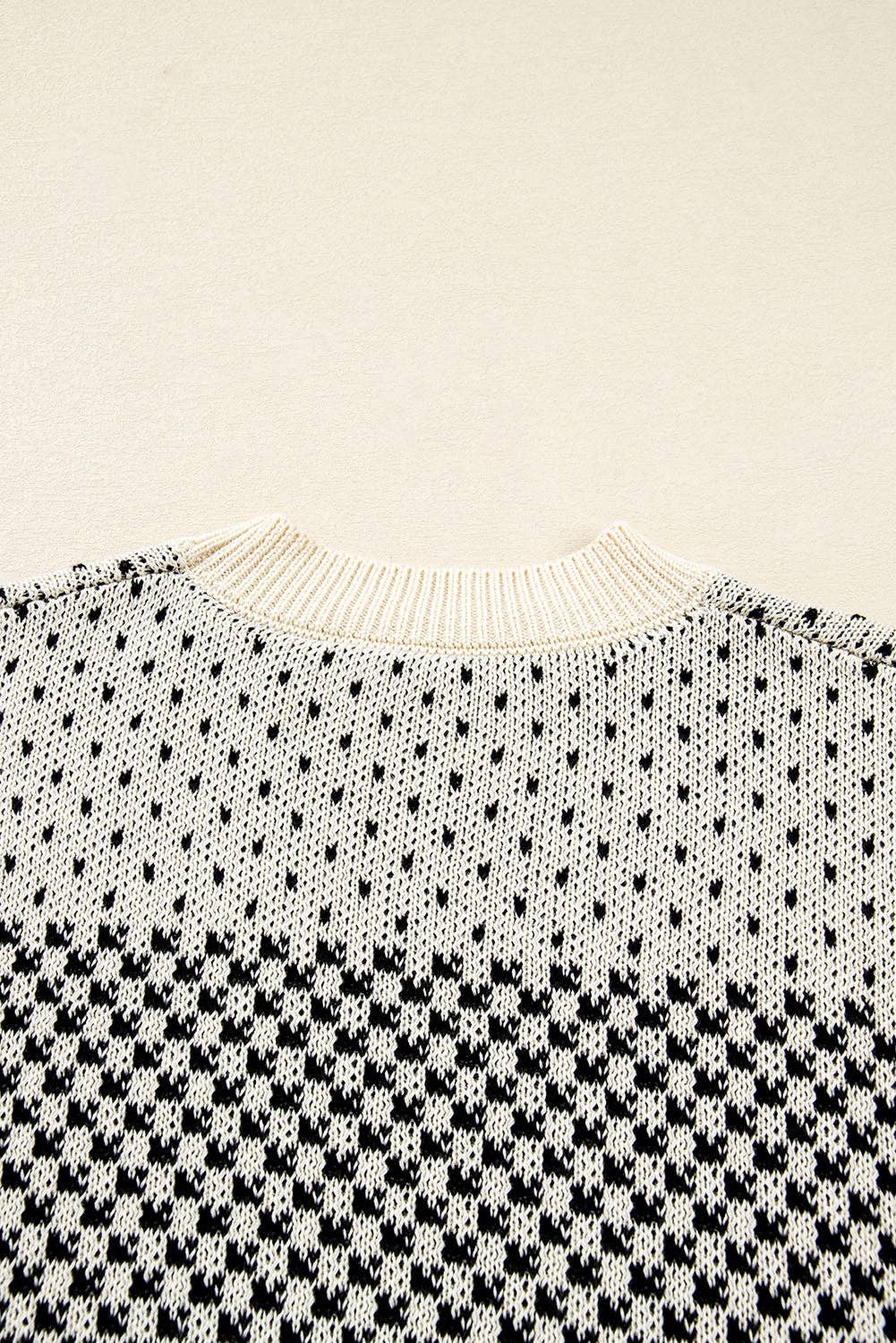 Black/White Lantern Sleeve Sweater