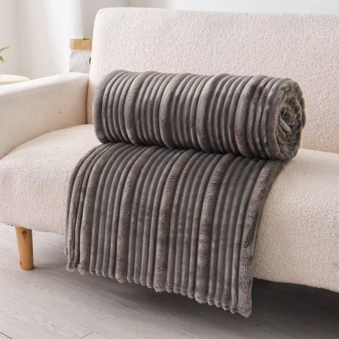 Plush Flunnel Throw – Ultra Soft Ribbed Blanket Texture