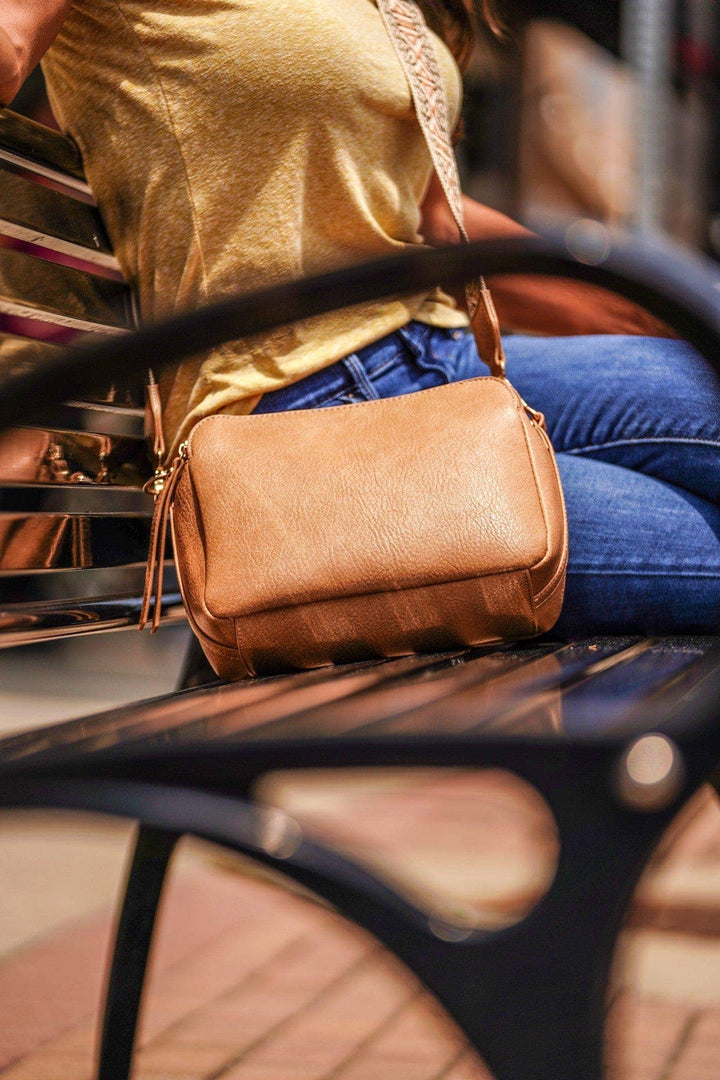 Mila Crossbody Bagw/Guitar Strap