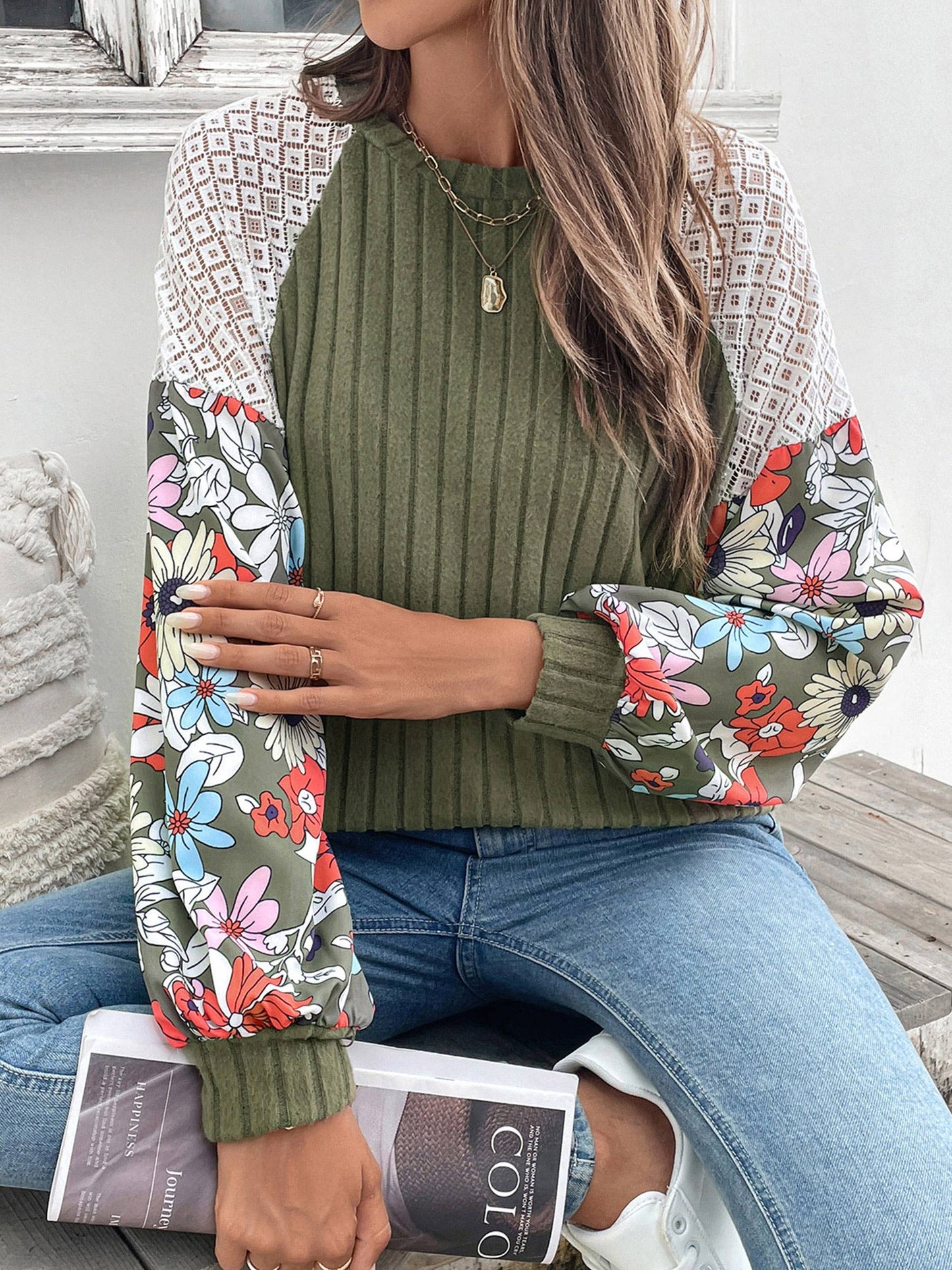 Round Neck Flower Pattern Color Blocked Knit Sweater