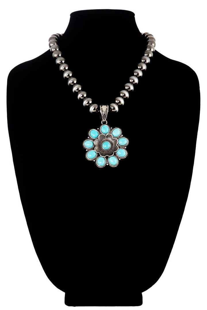 Western Turquoise Flower Metallic Pearl Necklace