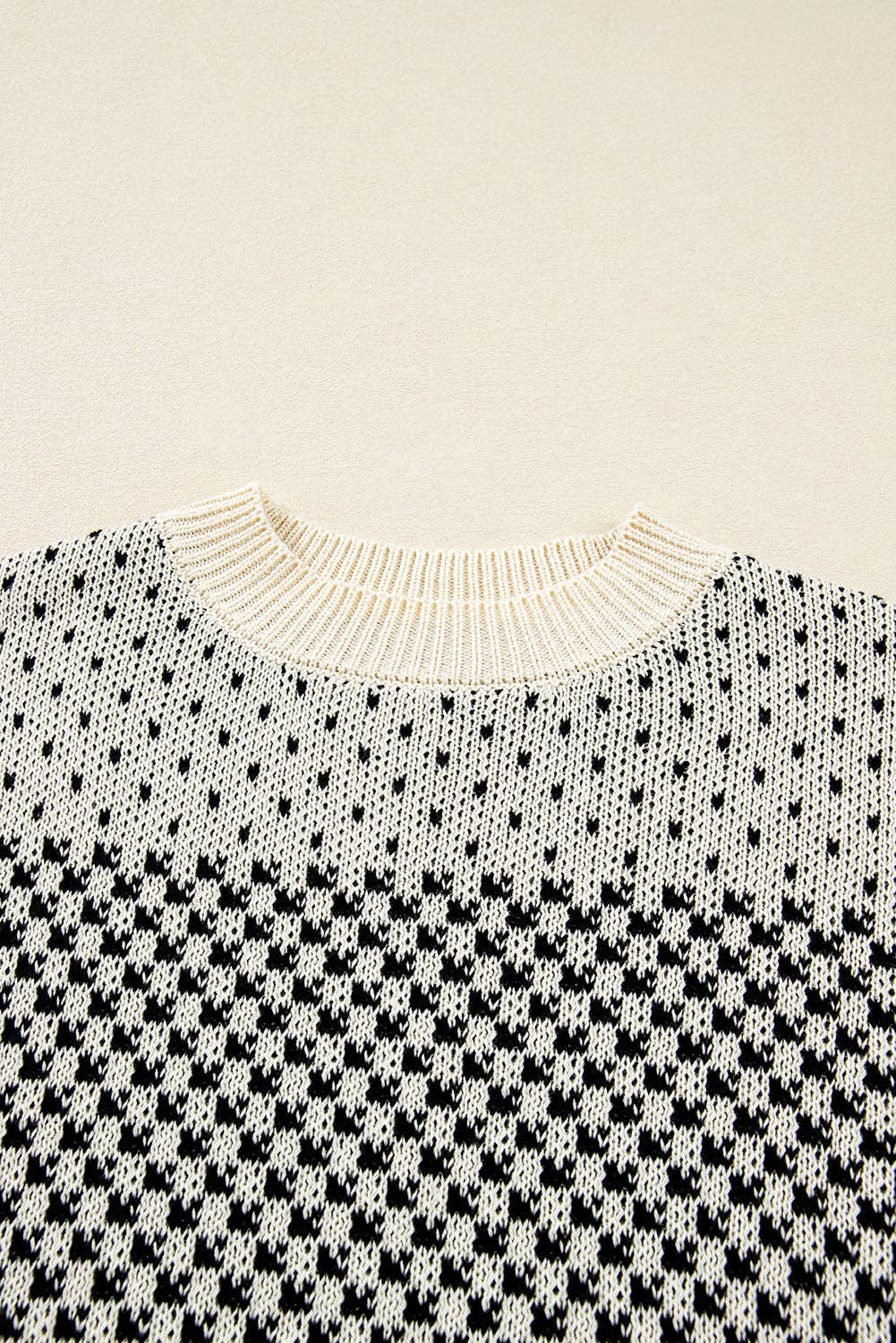 Black/White Lantern Sleeve Sweater
