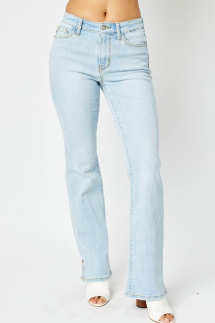 Judy Blue (82552) Mid-Rise Light Wash Slit Hem Bootcut Jeans