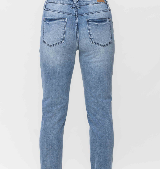 NEW * Judy Blue Mid Rise Cooling Relaxed Denim Hi/Low Inseam