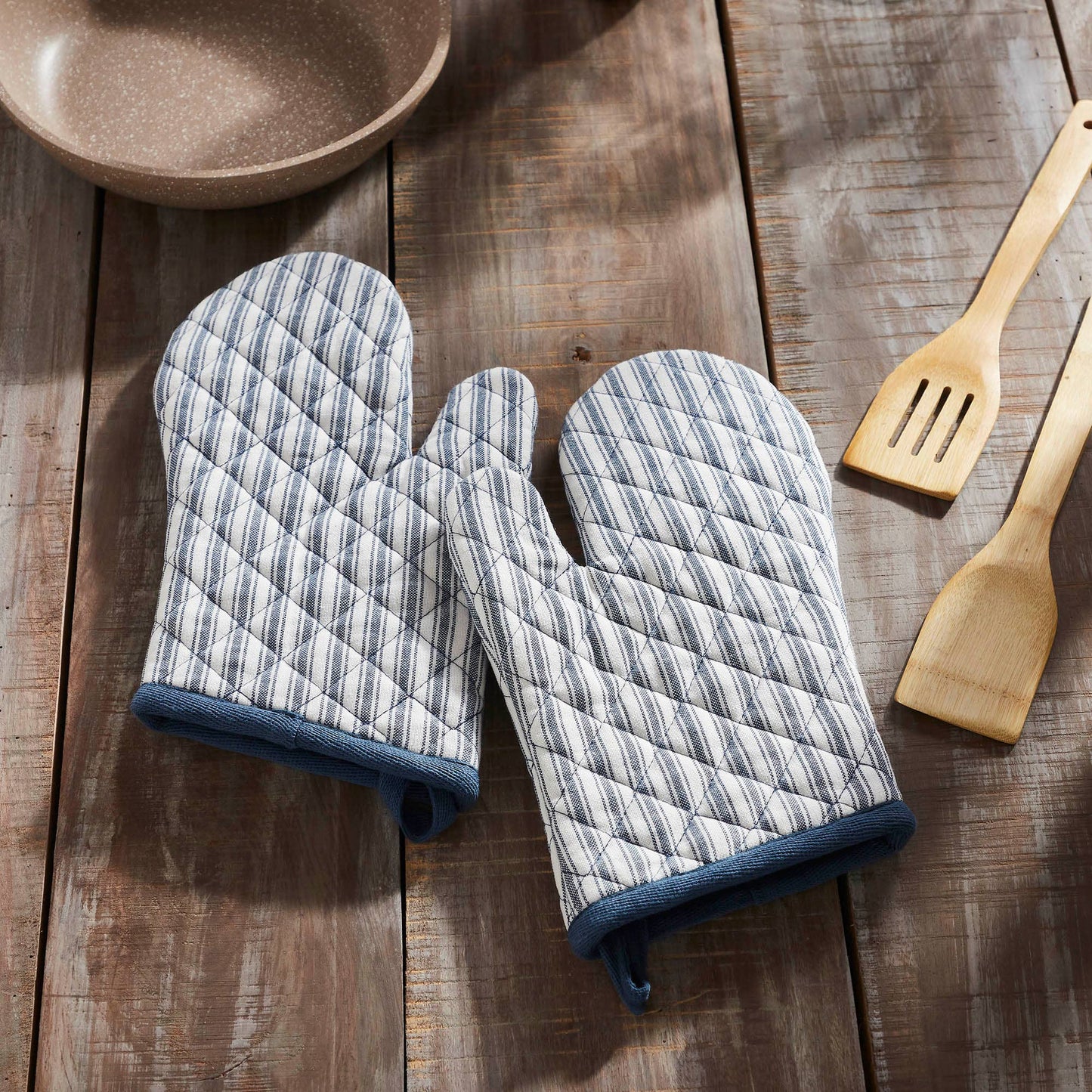 Sawyer Mill Blue Ticking Stripe Oven Mitt