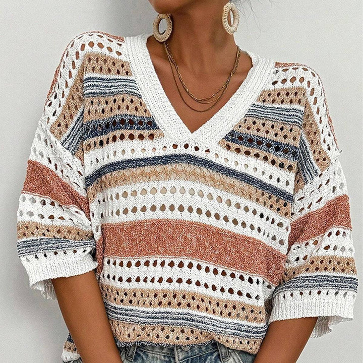 CUT-OUT V-NECK SWEATER