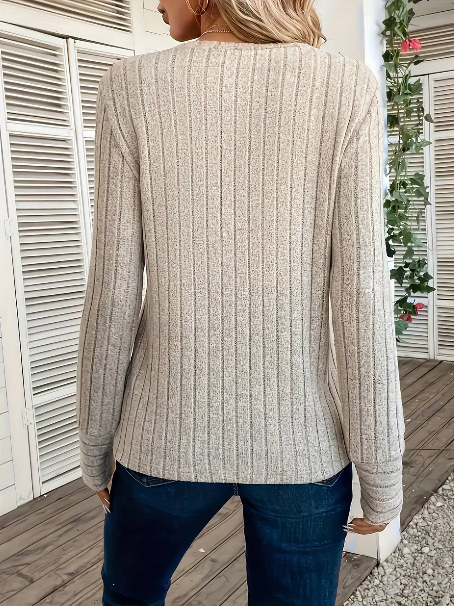 Round Neck Elastic Ribbed Long Sleeved Top