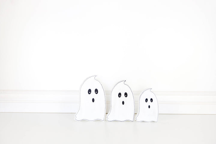 50293 - 5x8, 5x7, 4x6 wood cutout ghost s/3 HALLOWEEN Decor