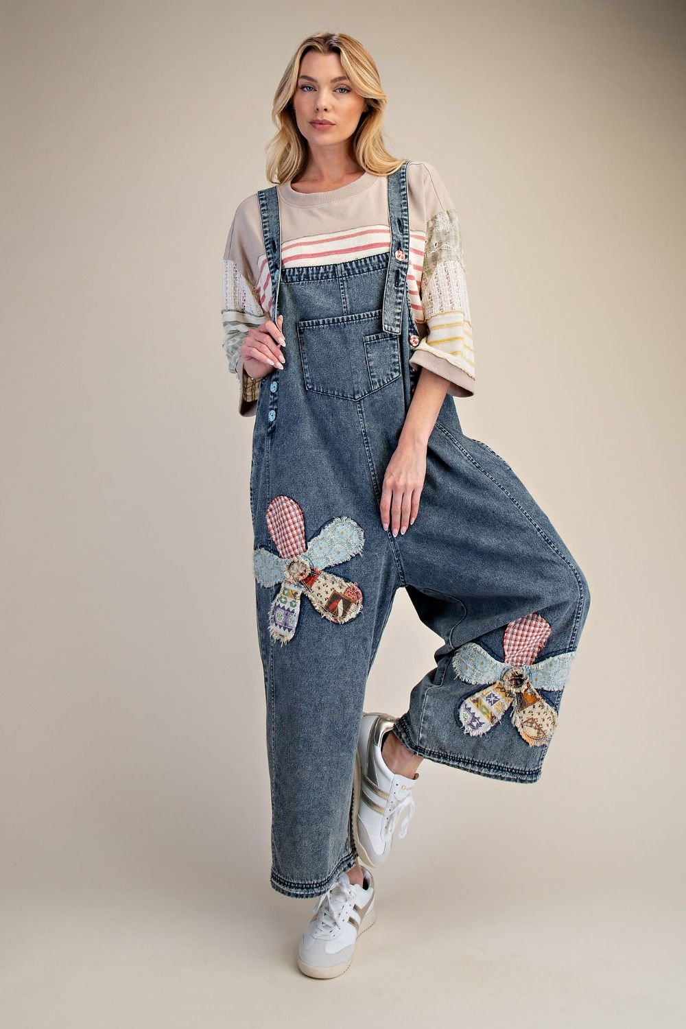 FLOWER PATCH WASHED DENIM OVERALLS
