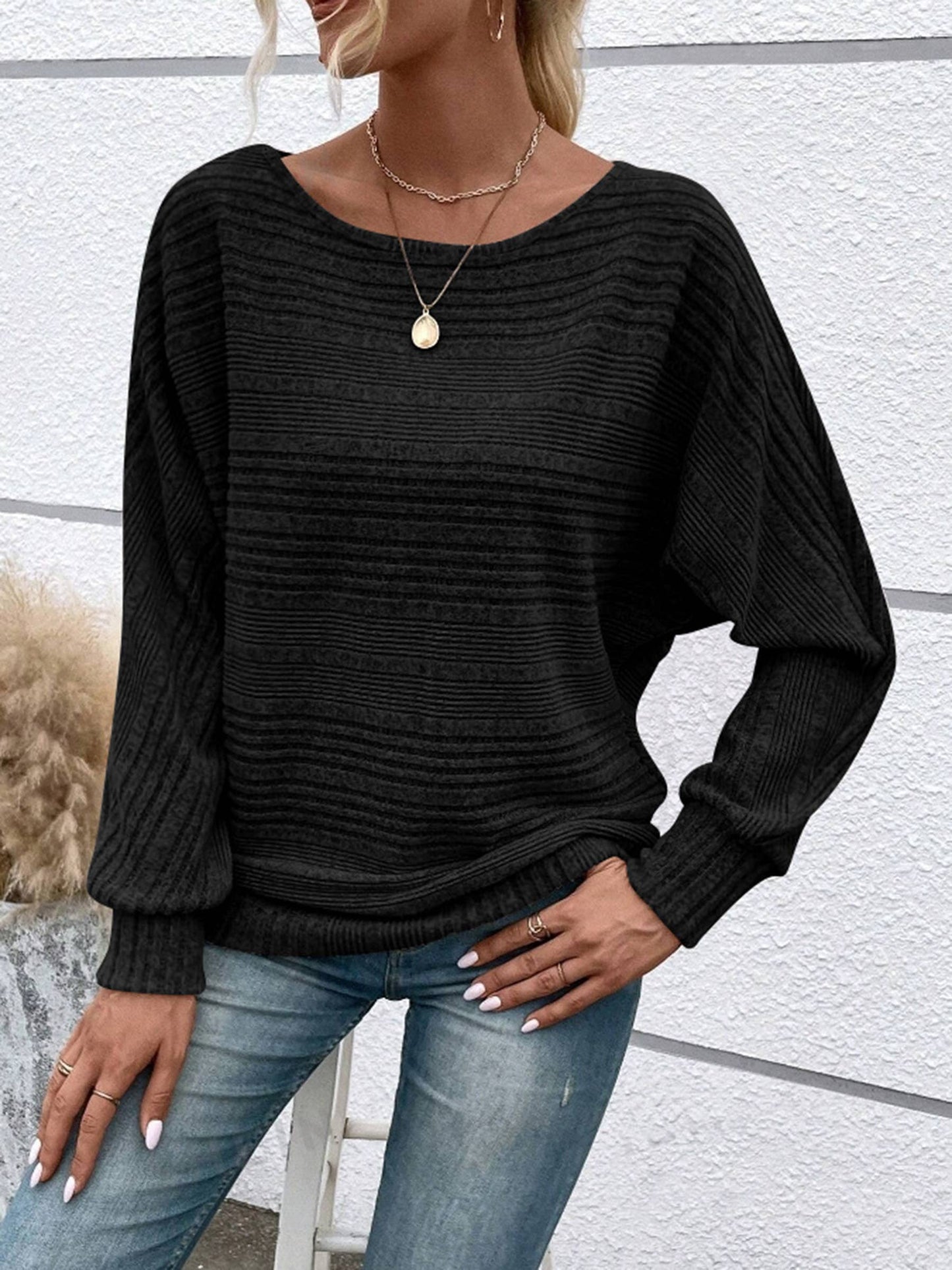 Pit Stripe Round Neck Bat Sleeve Top